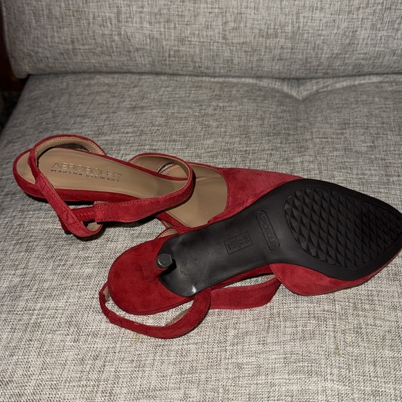 Red Suede Areosoles by Martha Stewart Size 7.5 - Picture 4 of 6